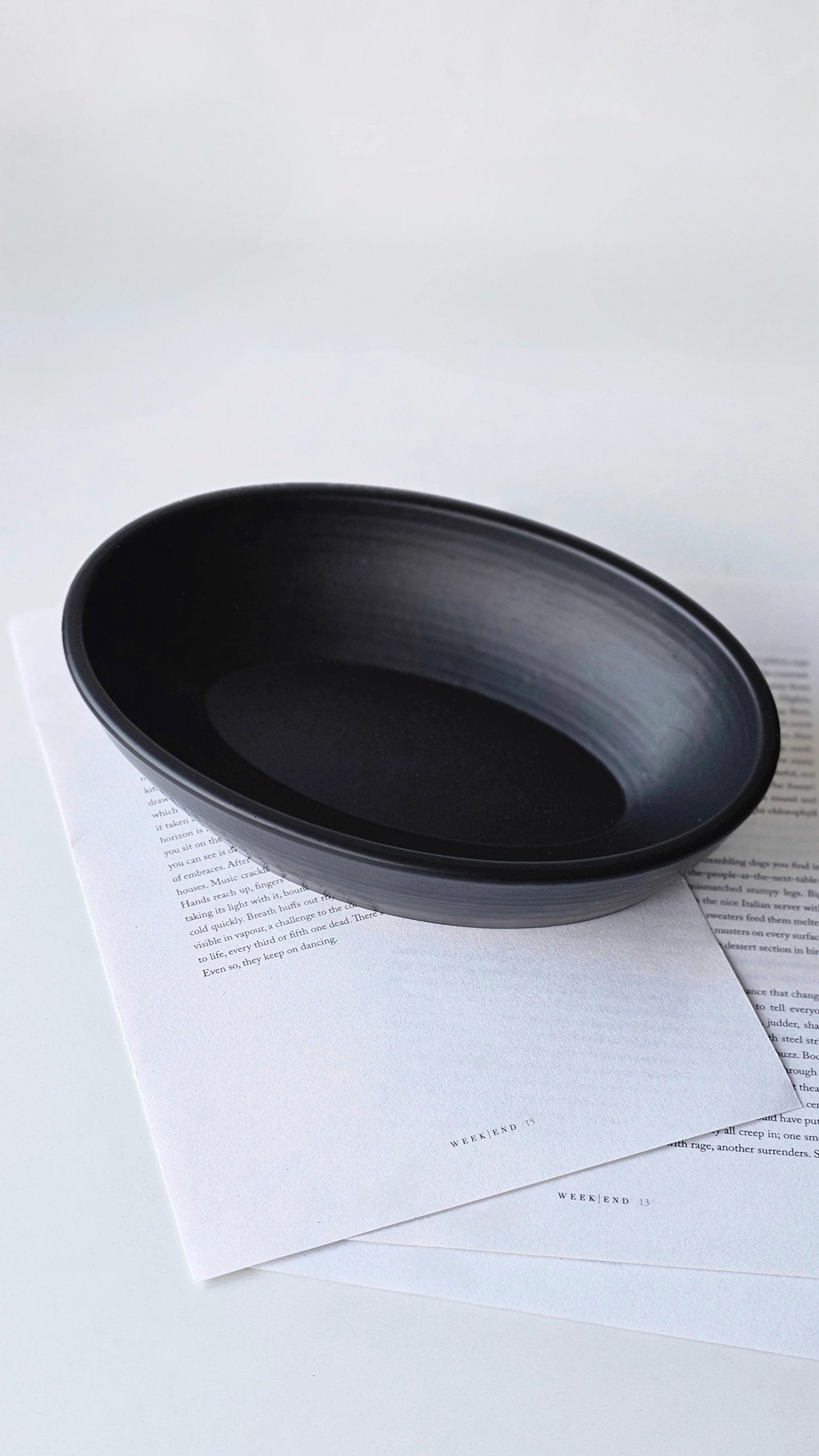 Decorative Handmade Smooth Oval Bowl